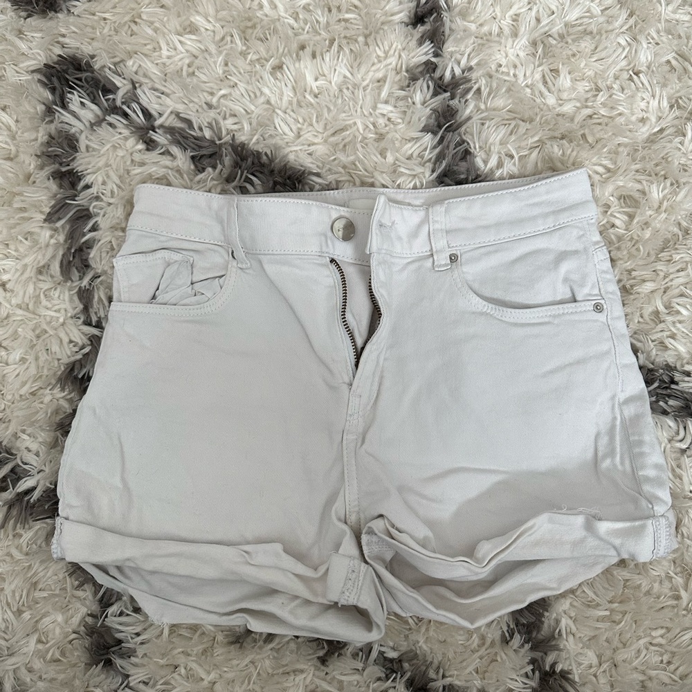 White H&M shorts. worn a few times but in good shape